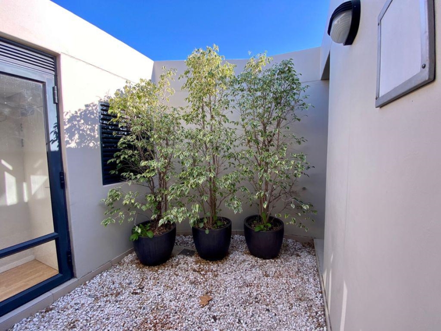 1 Bedroom Property for Sale in Gardens Western Cape
